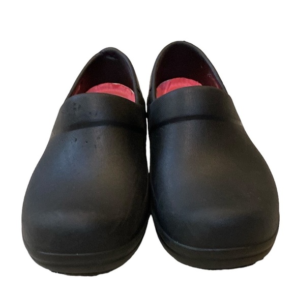 Crocs LiteRide SlipResistant WorkShoes Clogs Black Comfort Womens W7 non-marking - Picture 1 of 12